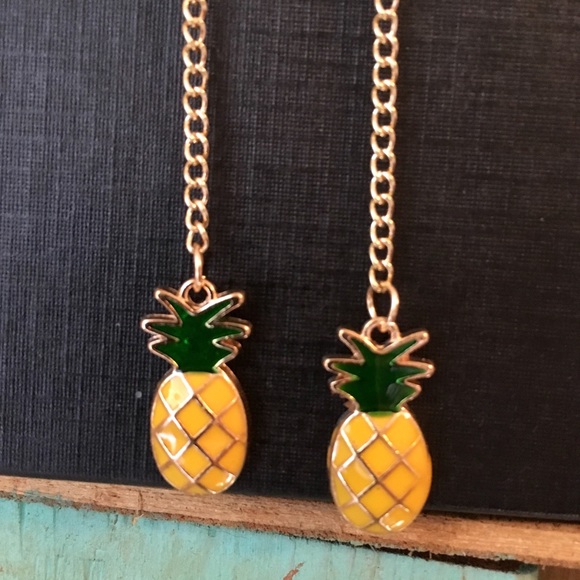 Pineapple Chain long Earrings - Picture 4 of 4